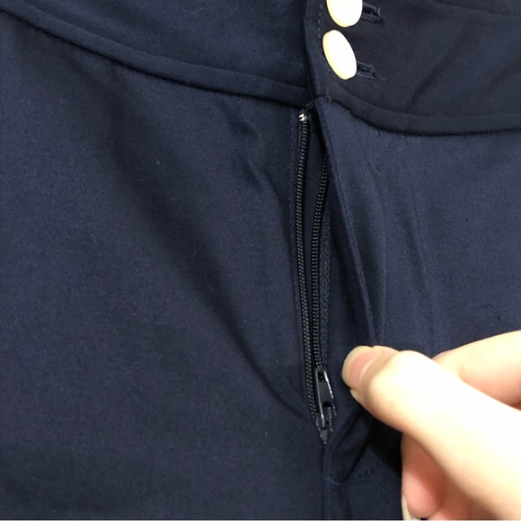 NWT Women’s Chaps bermuda dress shorts - Picture 4 of 9